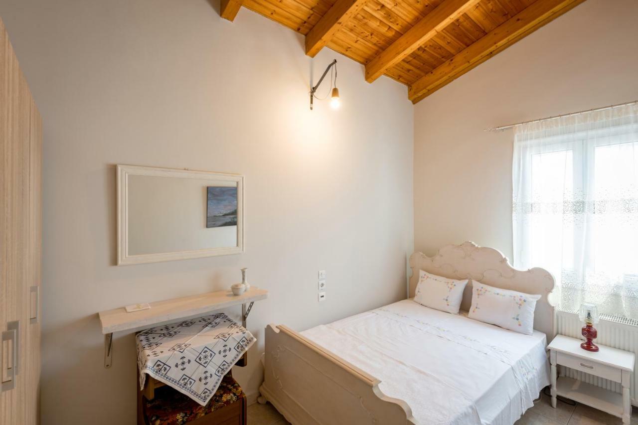 Kiko, The Coastline House Villa Kato Achaia Exterior foto